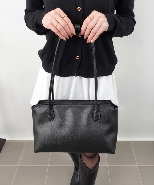 unnu（ユヌ）の「PUスクエアボストン（ボストンバッグ・レディース・ブラック/ダークブラウン・F）」の6枚目の写真