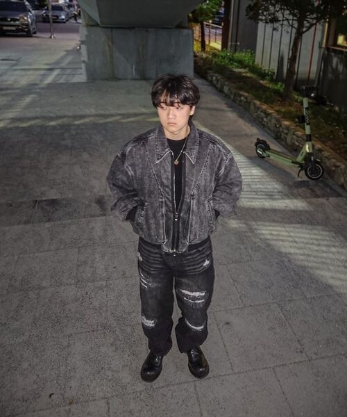 DECET(デケト)の「Patched Damage Wide Jeans DCPT047BlackB(デニムパンツ・レディース・その他・26/28/30/32/34)」の4枚目の写真