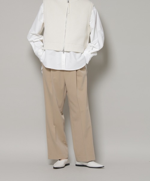 NANO universe（ナノユニバース）の「ワンタックセンタープレスストレートパンツ（スラックス・レディース・グレー/ブラック/ベージュ・FREE）」の3枚目の写真