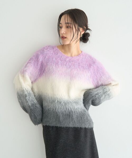 YECCA VECCA（イェッカヴェッカ）の「グラデーションシャギーニット（ニット/セーター・レディース・ブルー/イエロー/ラベンダー・FREE）」の2枚目の写真