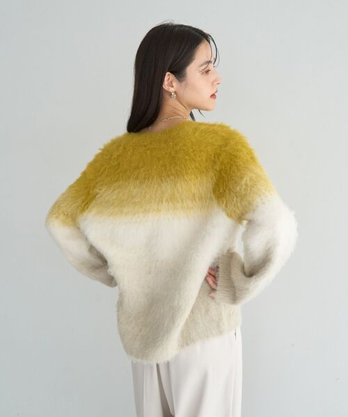 YECCA VECCA（イェッカヴェッカ）の「グラデーションシャギーニット（ニット/セーター・レディース・ブルー/イエロー/ラベンダー・FREE）」の11枚目の写真