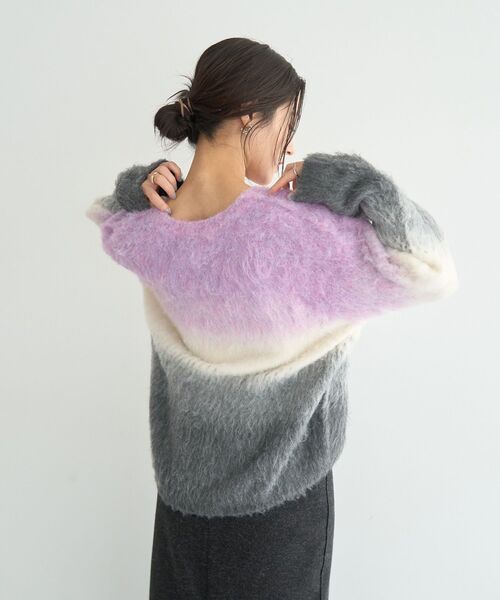 YECCA VECCA（イェッカヴェッカ）の「グラデーションシャギーニット（ニット/セーター・レディース・ブルー/イエロー/ラベンダー・FREE）」の20枚目の写真