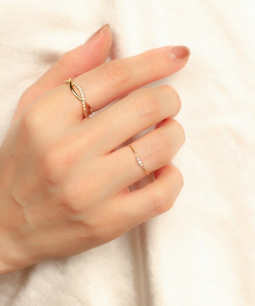 NOIR DE POUPEE（ノワールドプーペ）の「【WEB限定】K18vermeil ダイヤモンド 3石チェーンリング（リング・レディース・ゴールド・#3/#5/#7/#9/#11/#13/#15）」の2枚目の写真