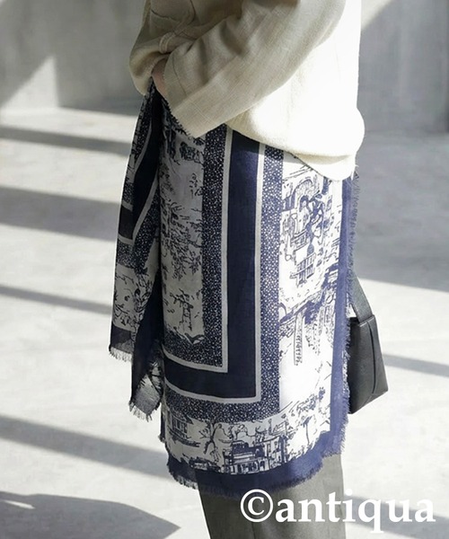 antiqua（アンティカ）の「街並み柄 大判スカーフ（ストール/ショール・レディース・ネイビー・FREE）」の11枚目の写真