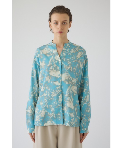 RIM.ARK(リムアーク)の「Air turbulence painting blouse エアタービュランス ペインティングブラウス(シャツ/ブラウス・レディース・ライトブルー/ネイビー・FREE)」の2枚目の写真
