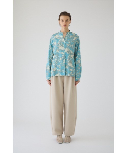 RIM.ARK(リムアーク)の「Air turbulence painting blouse エアタービュランス ペインティングブラウス(シャツ/ブラウス・レディース・ライトブルー/ネイビー・FREE)」の4枚目の写真