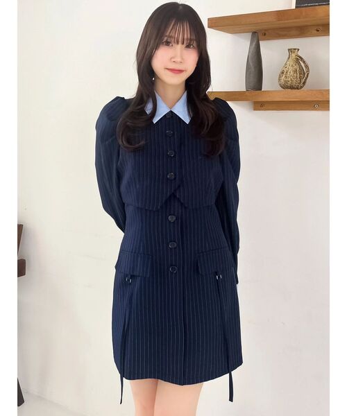 dazzlin（ダズリン）の「パフスリーブレイヤードミニワンピース（ワンピース・レディース・ベージュ/ネイビー/グレー/オフホワイト・MEDIUM/SMALL）」の8枚目の写真