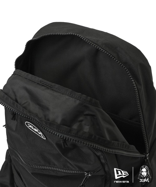 NEW ERA(ニューエラ)の「X-girl × NEW ERA(R) OVAL LOGO RUBBER PATCH URBAN PACK(バックパック/リュック・レディース・ブラック・ONE SIZE)」の7枚目の写真