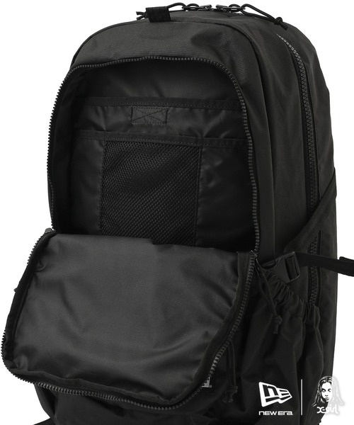 NEW ERA(ニューエラ)の「X-girl × NEW ERA(R) OVAL LOGO RUBBER PATCH URBAN PACK(バックパック/リュック・レディース・ブラック・ONE SIZE)」の13枚目の写真