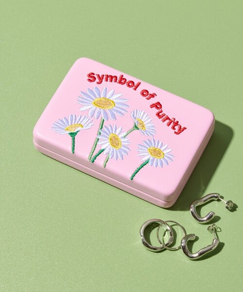 BIRTHDAY BAR（バースデイバー）の「flower刺繍ケース（ポーチ・レディース・イエロー/ピンク/シルバー・0）」の2枚目の写真