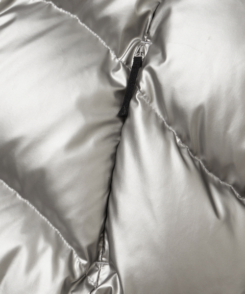 BROWNBREATH(ブラウンブレス)の「W CROP HOODIE DOWN JUMPER - SILVER(ダウンジャケット/コート・レディース・その他・S)」の7枚目の写真