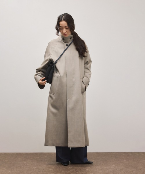 ADAM ET ROPE'（アダムエロペ）の「【サステナブル】バルマカーンマキシコート（ステンカラーコート・レディース・ベージュ・36/38）」の2枚目の写真