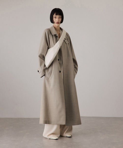 ADAM ET ROPE'（アダムエロペ）の「【サステナブル】バルマカーンマキシコート（ステンカラーコート・レディース・ベージュ・36/38）」の3枚目の写真