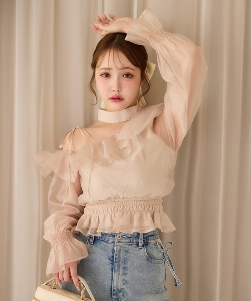 one after another NICE CLAUP（ワンアフターアナザーナイスクラップ）の「2WAYワンショルブラウス（シャツ/ブラウス・レディース・ミント/ピンクベージュ/ブラック/ドット・FREE）」の4枚目の写真