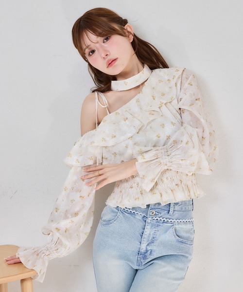 one after another NICE CLAUP（ワンアフターアナザーナイスクラップ）の「2WAYワンショルブラウス（シャツ/ブラウス・レディース・ミント/ピンクベージュ/ブラック/ドット/イエロー系その他/アイボリー・FREE）」の7枚目の写真