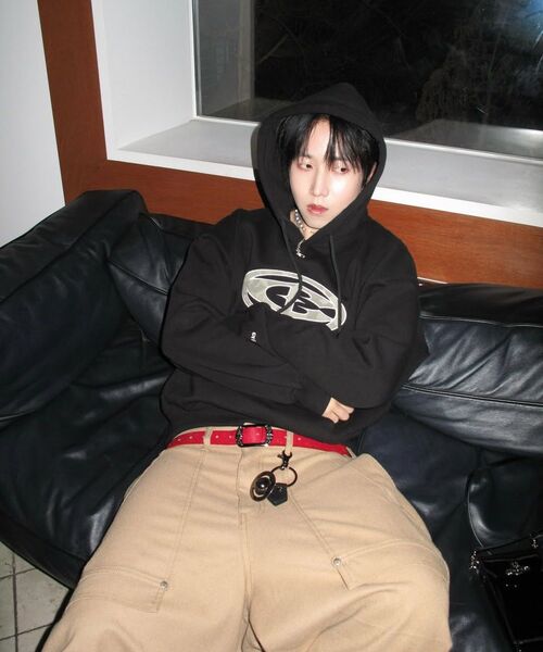 CRIGUN(クリガン)の「CAMO APPLIQUE HOODIE BLACK(パーカー・レディース・ブラック・MEDIUM/LARGE/X-LARGE/XX-LARGE)」の3枚目の写真