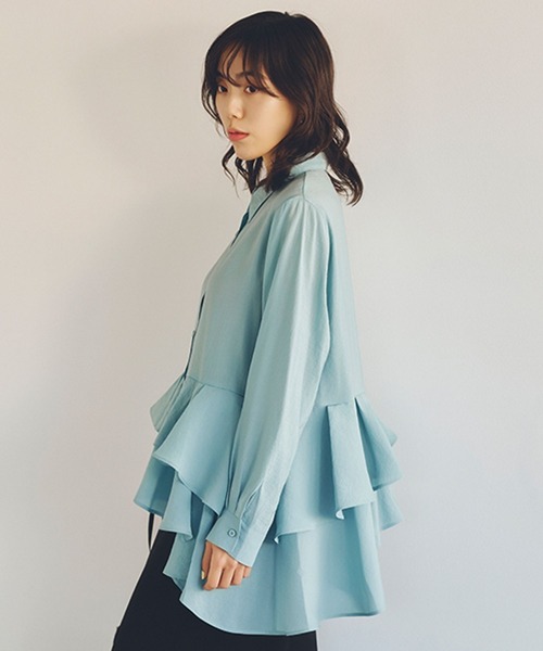 studio CLIP(スタディオクリップ)の「【daily CLIP】アシメフリフリシャツ(シャツ/ブラウス・レディース・ホワイト/ライトグリーン/チャコール・FREE)」の3枚目の写真