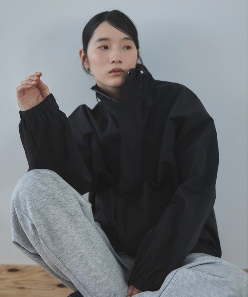 feepur(フェピュール)の「ダブルジップナイロンブルゾン(ナイロンジャケット・レディース・ブラック/ブラウン・MEDIUM)」の2枚目の写真