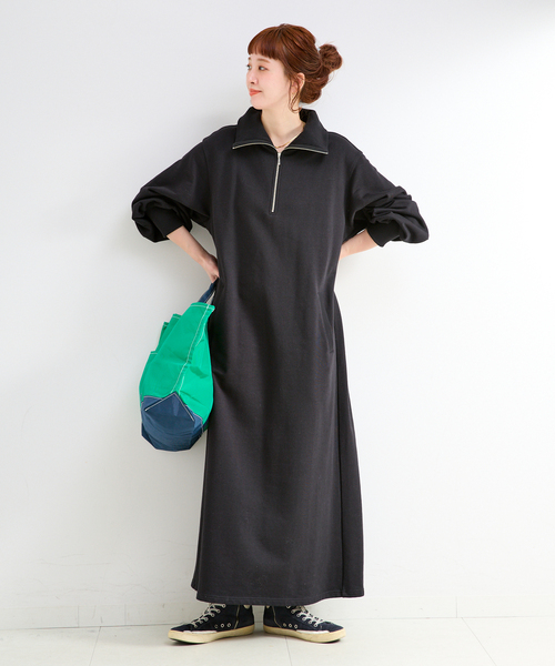 B.C STOCK(ベーセーストック)の「《追加2》ウォッシャブル / テリー裏毛ハーフジップロングワンピース(ワンピース・レディース・ブラック/グレー・FREE)」の3枚目の写真