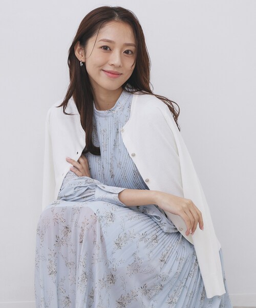 index（インデックス）の「柄編みクルーネックカーディガン【洗濯機OK】《7col》（カーディガン/ボレロ・レディース・ピンク/グリーン系5/チャコール/ホワイト系9/ネイビー/ブルー/ナチュラル・38/36/42/40）」の2枚目の写真