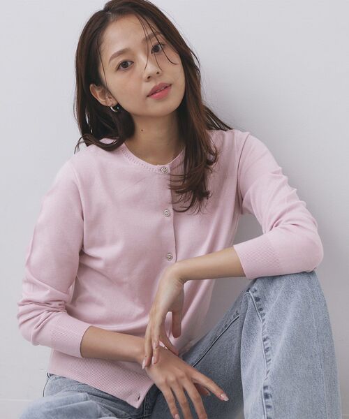 index（インデックス）の「柄編みクルーネックカーディガン【洗濯機OK】《7col》（カーディガン/ボレロ・レディース・ピンク/グリーン系5/チャコール/ホワイト系9/ネイビー/ブルー/ナチュラル・38/36/42/40）」の7枚目の写真