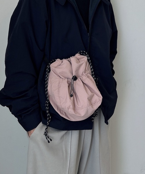 TONER（トナー）の「巾着ショルダーバッグ/ロゴプレート付き（ショルダーバッグ・レディース・オフホワイト/カーキ/ブラック/ピンク/ホワイト系その他/ベージュ/ブラック系その他・FREE）」の22枚目の写真