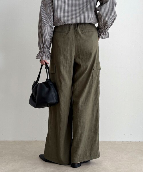 fredy emue(フレディエミュ)の「2タックカーゴパンツ(その他パンツ・レディース・ブラック/カーキ・38/36)」の12枚目の写真