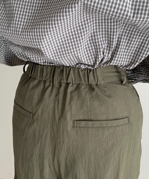 fredy emue(フレディエミュ)の「2タックカーゴパンツ(その他パンツ・レディース・ブラック/カーキ・38/36)」の19枚目の写真