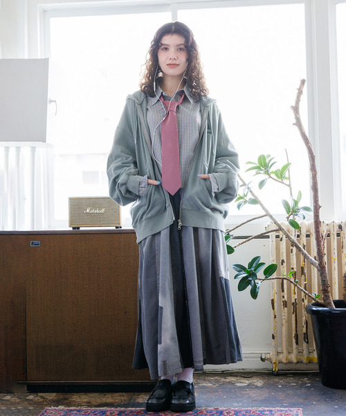 DOUBLE NAME（ダブルネーム）の「【m:rex】ミニ恐竜ワッペンショート丈チェックシャツ（シャツ/ブラウス・レディース・ピンク/ホワイト・FREE）」の17枚目の写真