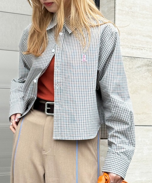 DOUBLE NAME（ダブルネーム）の「【m:rex】ミニ恐竜ワッペンショート丈チェックシャツ（シャツ/ブラウス・レディース・ピンク/ホワイト・FREE）」の12枚目の写真