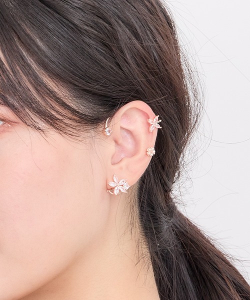 ハンドメイド★紅白華のイヤーカフ★シルバー金具タイプ★左耳用★ドレス★結婚式にも セール】フラワービジューイヤーフック（イヤーカフ）｜Heartdance