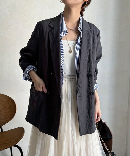 DouDou(ドゥドゥ)の「ダブルジャケット(テーラードジャケット・レディース・チャコールグレー/ベージュ・FREE)」の9枚目の写真