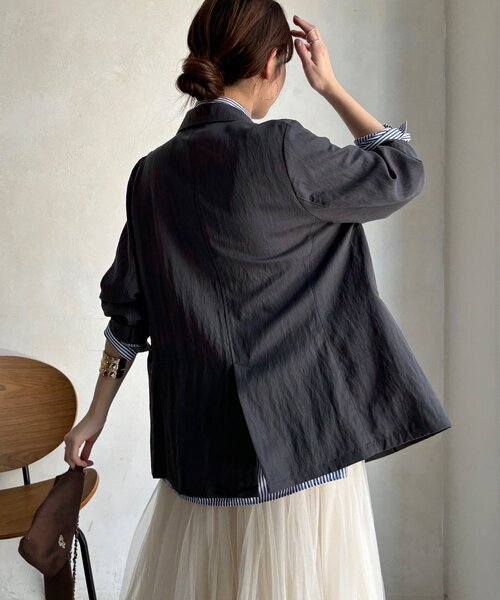 DouDou(ドゥドゥ)の「ダブルジャケット(テーラードジャケット・レディース・チャコールグレー/ベージュ・FREE)」の11枚目の写真