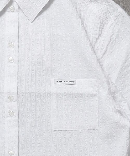 FFEIN(フェイン)の「【FFEIN(フェイン)】ショート丈ボックスチェック半袖シャツ / レディース シャツ 半袖 チェック シアーシンプル ワンポイント ピス(シャツ/ブラウス・レディース・ブルー/ホワイト/ブラック・FREE)」の4枚目の写真