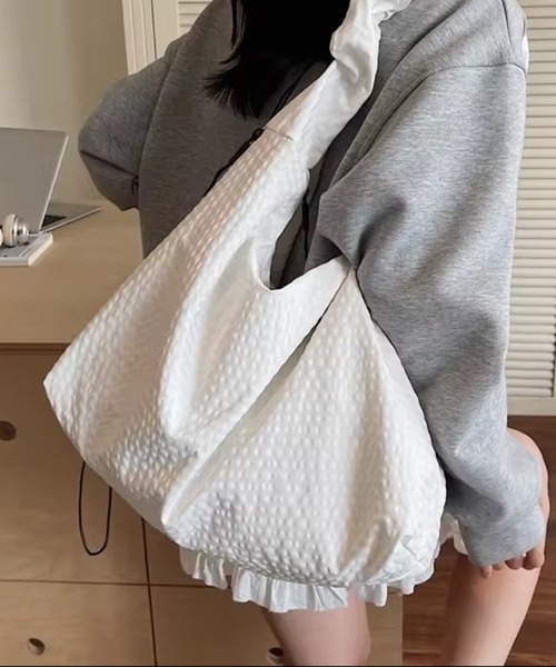 ammy.（エイミードット）の「【 ammy. / エイミードット 】 チェック ギャザー ショルダーバッグ（ショルダーバッグ・レディース・ブラウン/ネイビー/ブラック/ホワイト・FREE）」の17枚目の写真