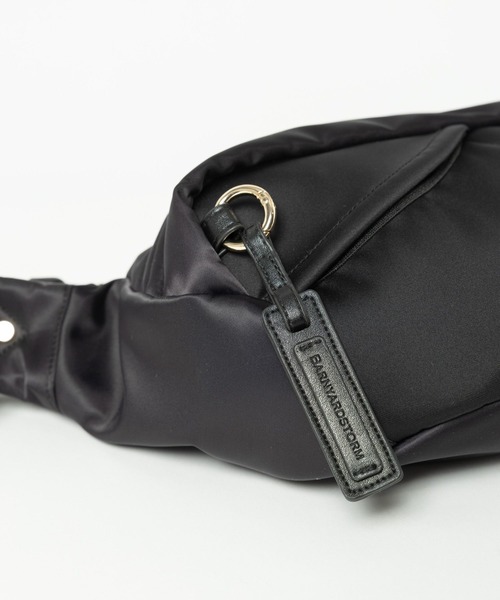 BARNYARDSTORM（バンヤードストーム）の「BARNYARDSTORM / キレイめマルチボディバッグ（ボディバッグ/ウエストポーチ・レディース・ブラック・FREE）」の15枚目の写真