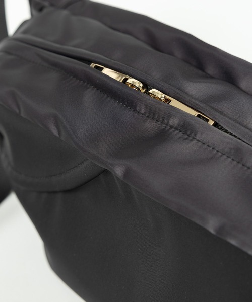 BARNYARDSTORM（バンヤードストーム）の「BARNYARDSTORM / キレイめマルチボディバッグ（ボディバッグ/ウエストポーチ・レディース・ブラック・FREE）」の17枚目の写真