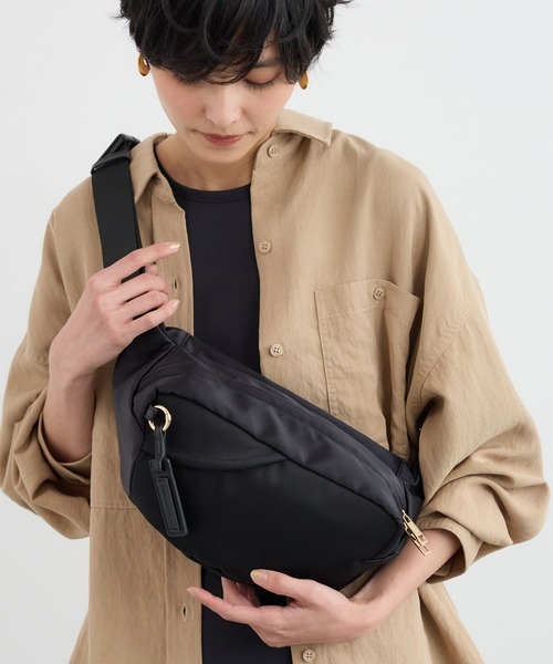 BARNYARDSTORM（バンヤードストーム）の「BARNYARDSTORM / キレイめマルチボディバッグ（ボディバッグ/ウエストポーチ・レディース・ブラック・FREE）」の3枚目の写真