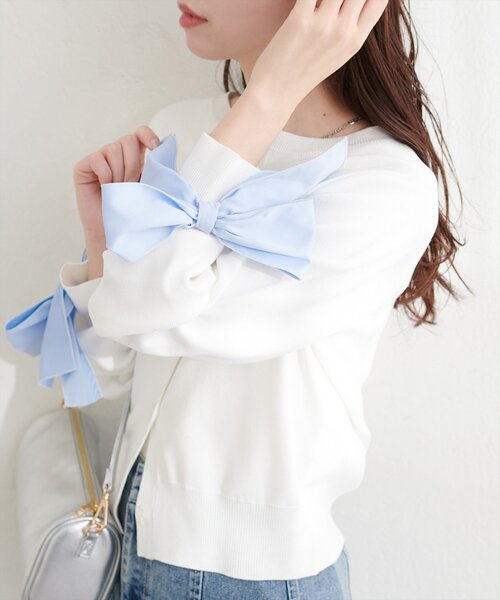 natural couture(ナチュラルクチュール)の「長さ変えられる袖口リボンカーディガン(カーディガン/ボレロ・レディース・その他1/ネイビー/ベージュ/オフホワイト・FREE)」の2枚目の写真