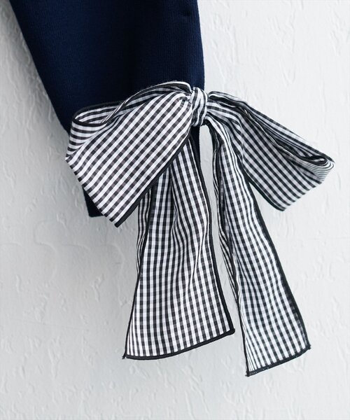 natural couture(ナチュラルクチュール)の「長さ変えられる袖口リボンカーディガン(カーディガン/ボレロ・レディース・その他1/ネイビー/ベージュ/オフホワイト・FREE)」の9枚目の写真