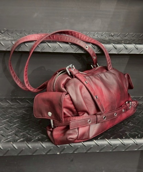 Chikashitsu +(チカシツプラス)の「【Chikashitsu +】vintage belt shoulder bag / 【チカシツプラス】ヴィンテージベルトショルダーバッグ(ショルダーバッグ・メンズ・ブラック/バーガンディー・ONE SIZE)」の21枚目の写真