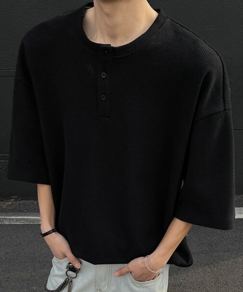 WESTBOY(ウエストボーイ)の「ミニマルヘンリーネック ワッフルオーバーTシャツ WO26S4TP19(その他トップス・メンズ・グレー/ブラック/ホワイト・XL/M/L)」の5枚目の写真