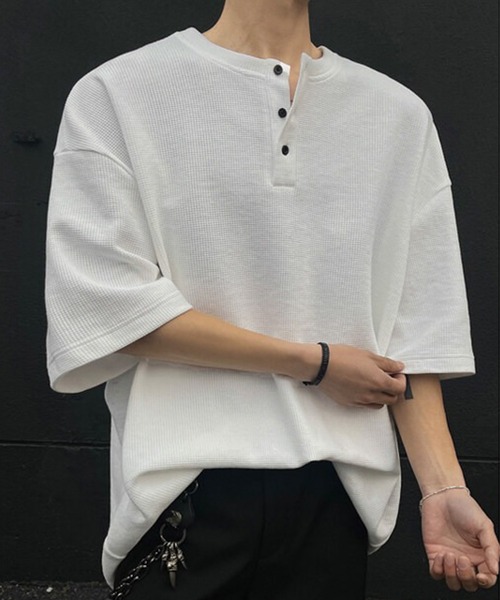 WESTBOY(ウエストボーイ)の「ミニマルヘンリーネック ワッフルオーバーTシャツ WO26S4TP19(その他トップス・メンズ・グレー/ブラック/ホワイト・XL/M/L)」の11枚目の写真