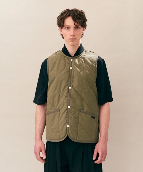 LAVENHAM(ラベンハム)の「Bomber Gilet Mens / ボンバー ジレ メンズ(ベスト・メンズ・ブラック/ブラウン/カーキ・S/M/L/XL/XS)」の1枚目の写真