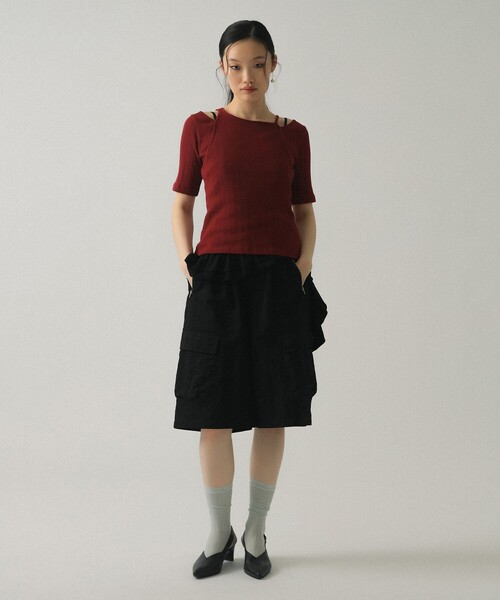 Ray BEAMS(レイビームス)の「RIB キリカエ アシメネック Tシャツ(Tシャツ/カットソー・レディース・ブラック/ワイン/ホワイト・ONE SIZE)」の14枚目の写真