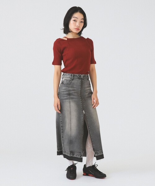 Ray BEAMS(レイビームス)の「RIB キリカエ アシメネック Tシャツ(Tシャツ/カットソー・レディース・ブラック/ワイン/ホワイト・ONE SIZE)」の18枚目の写真