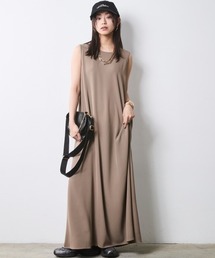 スモアです。 Luxe for j.sノースリーブロングワンピース ZIP付き