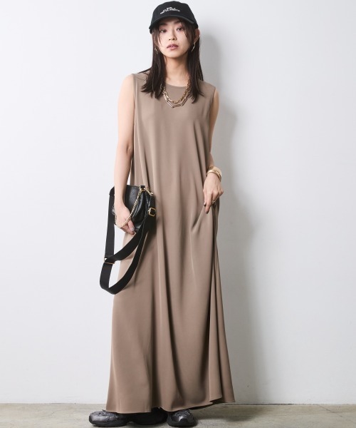 CHIC STYLE(シックスタイル)の「Aラインマキシワンピース<大きいサイズ有>シックスタイル(ワンピース・レディース・ターコイズブルー/モカ/アイボリー系/ネイビー系・L/M/5L/4L/3L/LL)」の2枚目の写真