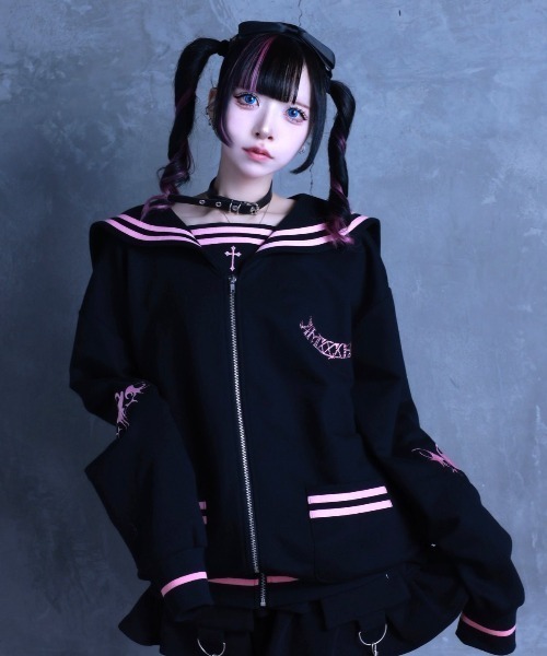 Amilige(アミリージュ)の「ラインストーン付きセーラーZIPトップス(スウェット・レディース・ブラック×ピンク/ブラック×パープル/ホワイト・FREE)」の11枚目の写真