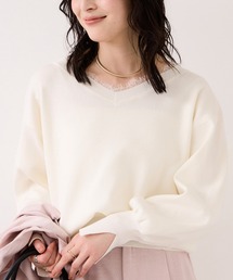 Vネックレースプルオーバー